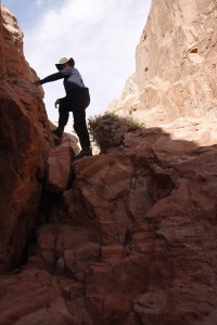 Hole-in-the-Rock. Hier sind die Planwagen runter geschafft worden