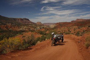 rechts, wo der Tankrucksack liegt, hat sie gelegen