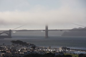 GGB - so wie sie sich auch gerne mal zeigt: bei ansonsten herrlichem Sonnenschein hier verschnupft im Nebel (und wir hatten die Ehre, sie gestern im vollen 