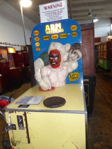 alte - mechanische - Spielgeräte